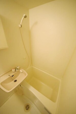 レジディア浦安2の物件内観写真